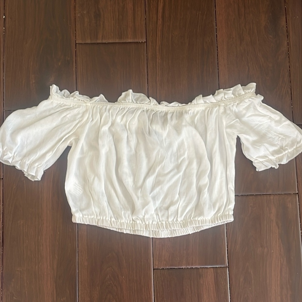 Off shoulder white crop top.  Size 6 (M)